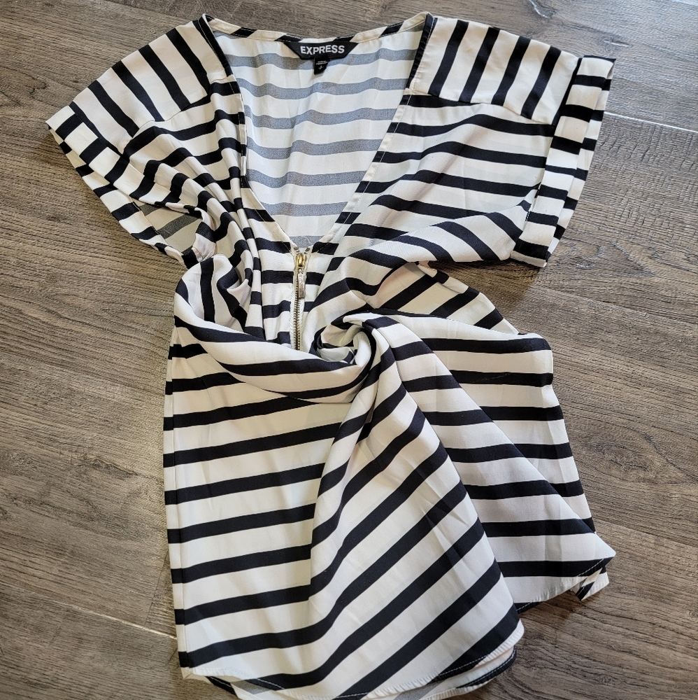 Express dress shirt,  lack and white stripe with zipper - S